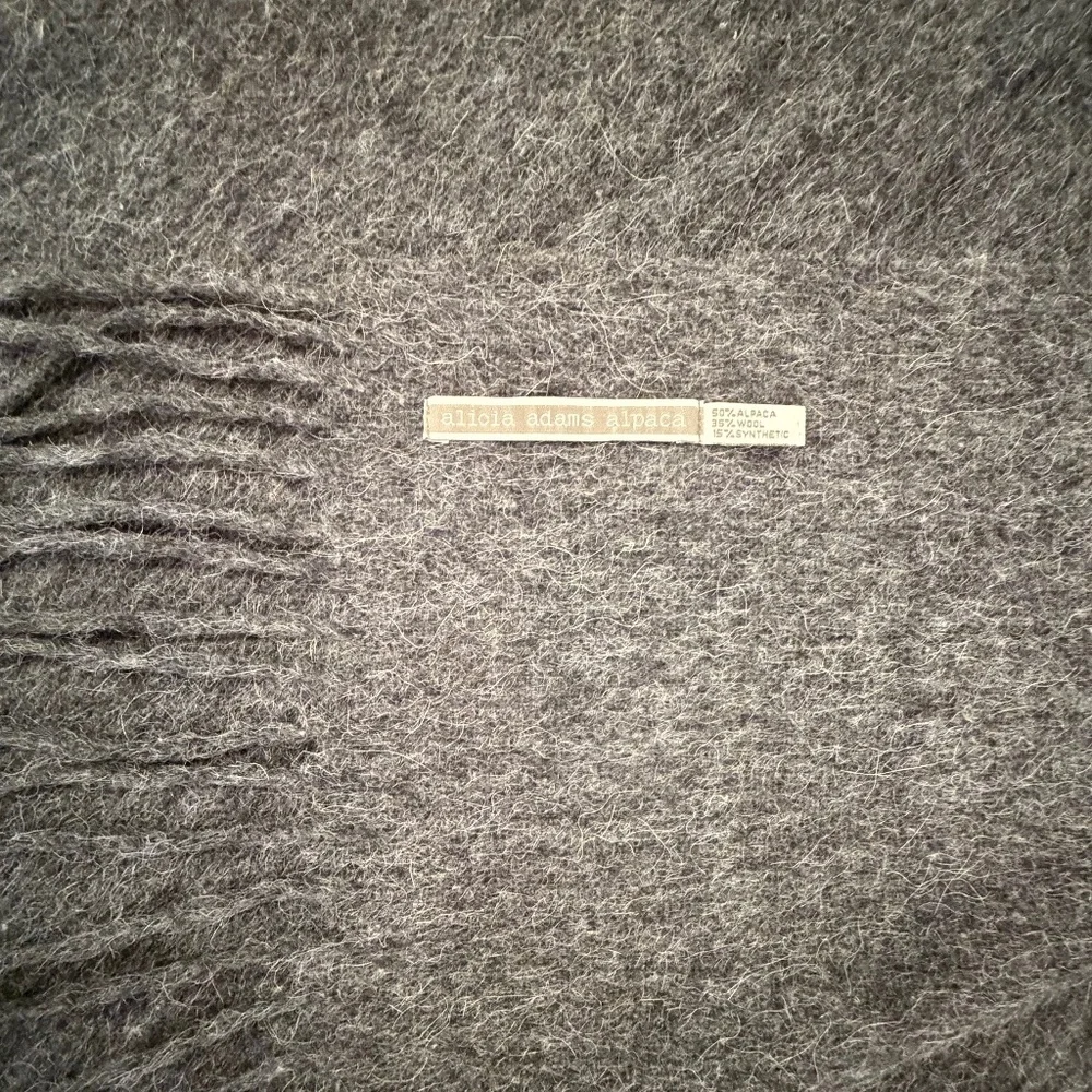 Alicia Adams Alpaca color only